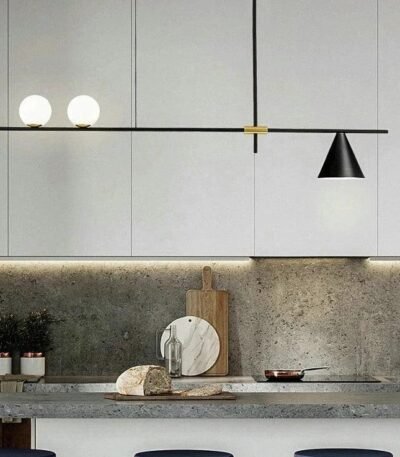 TAKLAMPA.SE Luminaire Plafonnier S - Svart Stor taklampa med munblåsta kulor