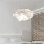 Design taklampa i ljus textil