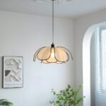 Hem & Trädgård > Belysning > Belysningsarmaturer > Taklampor Elegant Svart och Naturlig Wicker Pendellampa