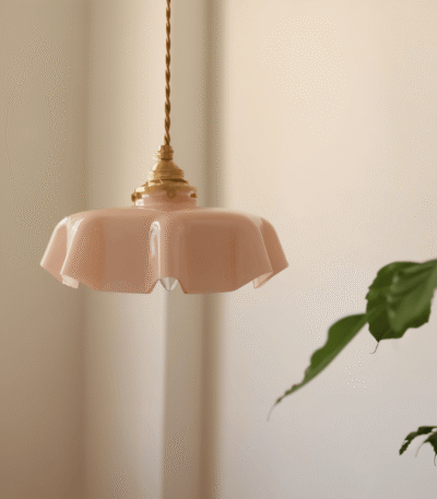 Hem & Trädgård > Belysning > Belysningsarmaturer > Taklampor Blomformad Creme Glaslampkåpa LED Hänglampa